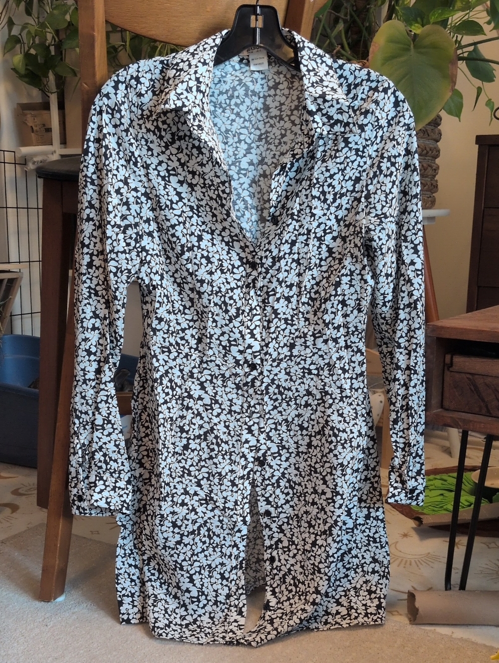 Glamorous Black and White Floral Long-Sleeve Shirt Dress
